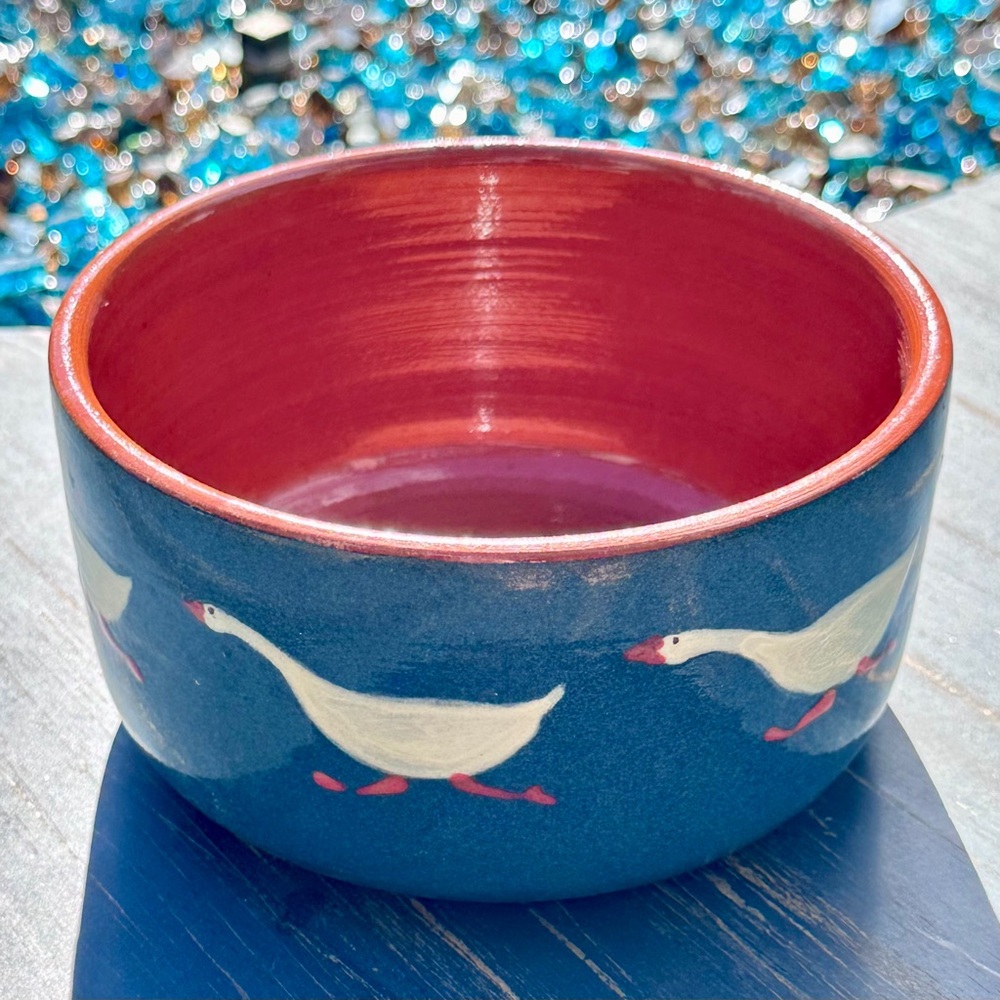 Vintage Pottery Ceramic Navy Glazed Terra Cotta Bowl w/ Running Goose Motif - Picture 14 of 15